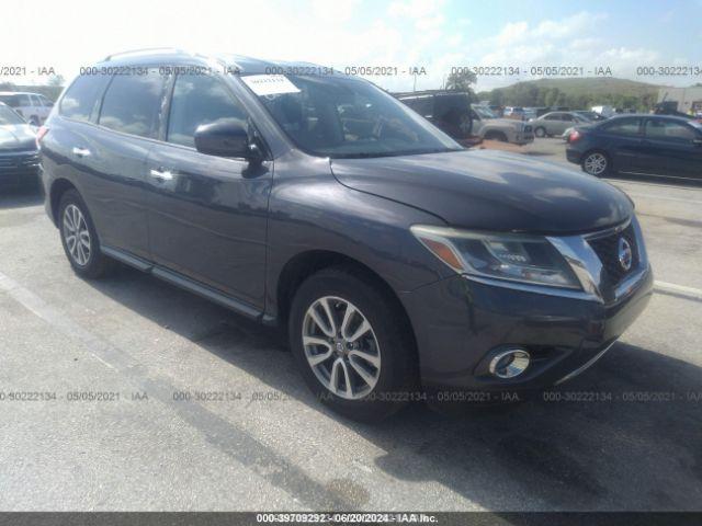  Salvage Nissan Pathfinder