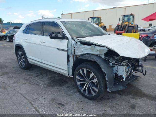  Salvage Volkswagen Atlas