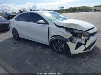  Salvage Kia Forte