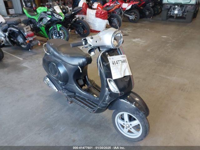  Salvage Vespa Lx