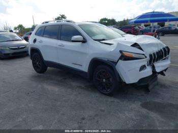  Salvage Jeep Cherokee