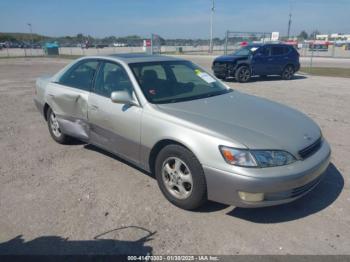  Salvage Lexus Es