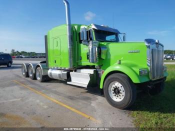  Salvage Kenworth Construction