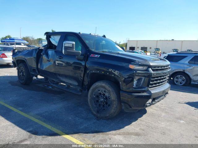  Salvage Chevrolet Silverado 2500