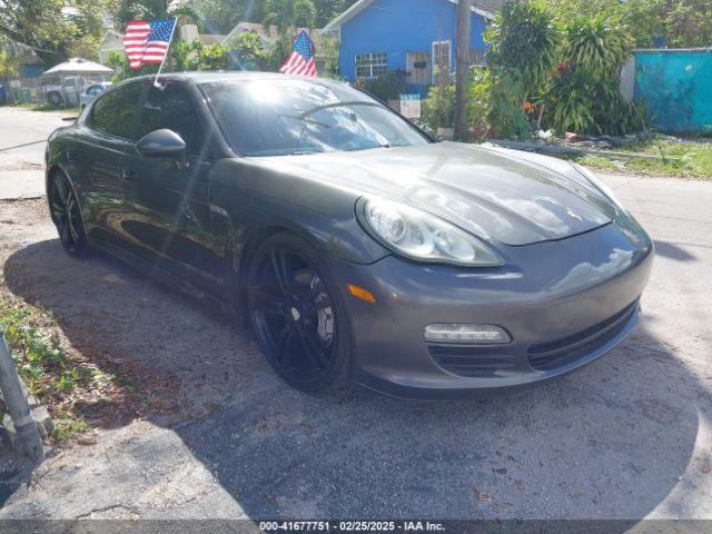  Salvage Porsche Panamera