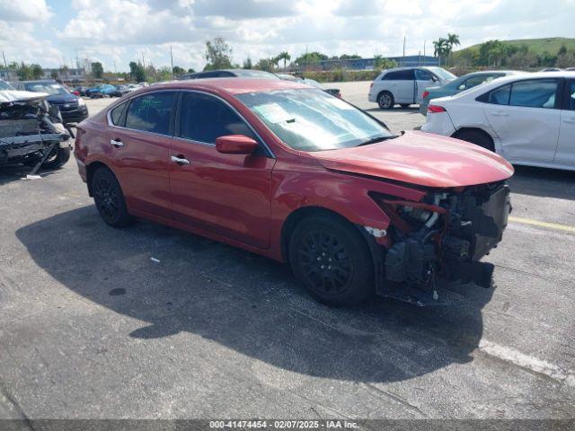  Salvage Nissan Altima