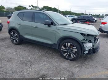  Salvage Volvo XC40