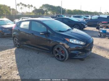  Salvage Ford Fiesta