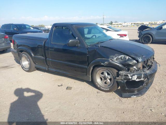  Salvage Chevrolet S-10