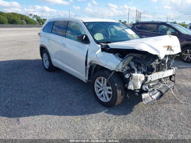  Salvage Toyota Highlander