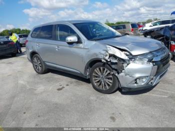  Salvage Mitsubishi Outlander