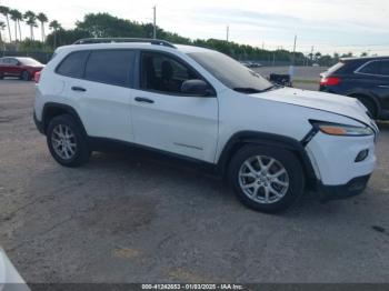  Salvage Jeep Cherokee