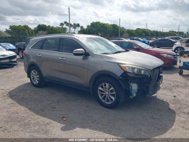  Salvage Kia Sorento