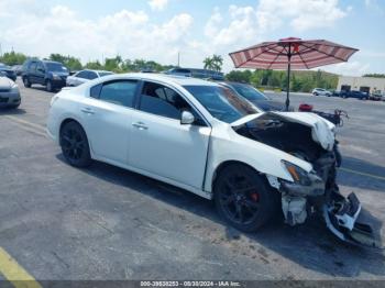  Salvage Nissan Maxima