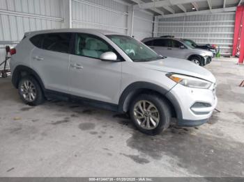  Salvage Hyundai TUCSON