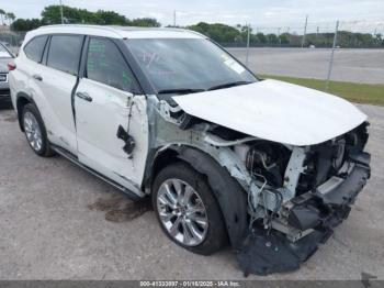  Salvage Toyota Highlander