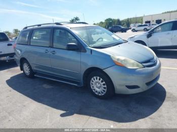  Salvage Toyota Sienna