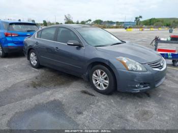  Salvage Nissan Altima