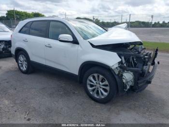  Salvage Kia Sorento