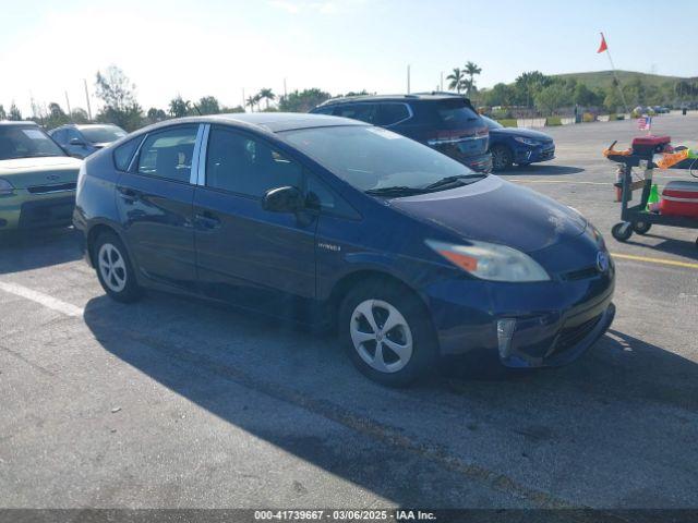  Salvage Toyota Prius