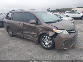  Salvage Toyota Sienna