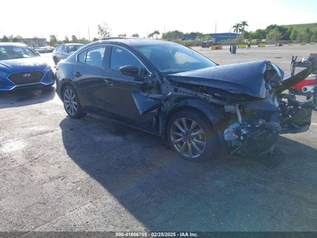  Salvage Mazda Mazda3