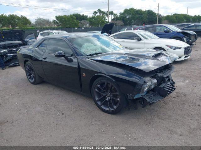  Salvage Dodge Challenger