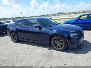  Salvage Chrysler 300