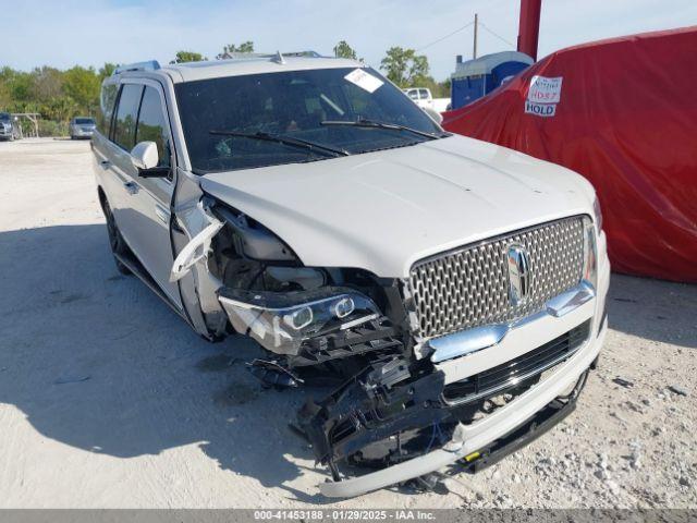  Salvage Lincoln Navigator