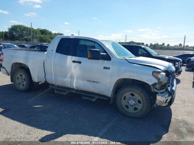  Salvage Toyota Tundra