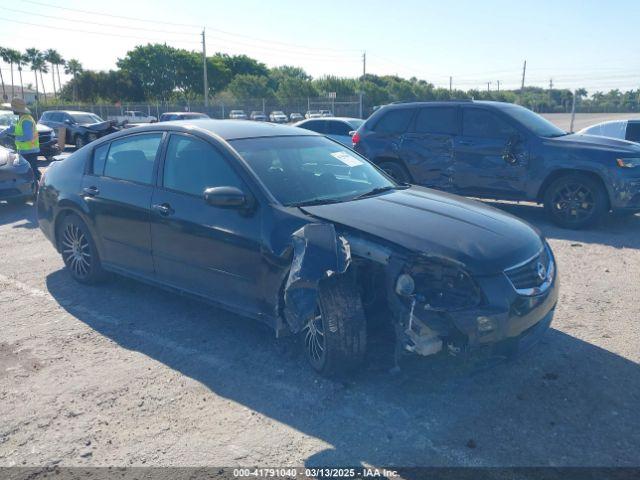  Salvage Nissan Maxima