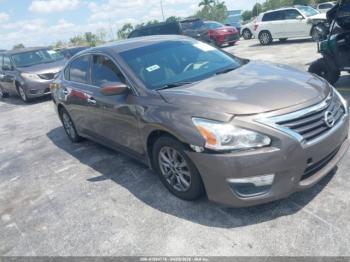  Salvage Nissan Altima