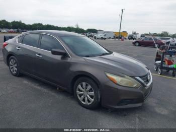  Salvage Nissan Altima