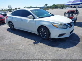  Salvage Nissan Altima