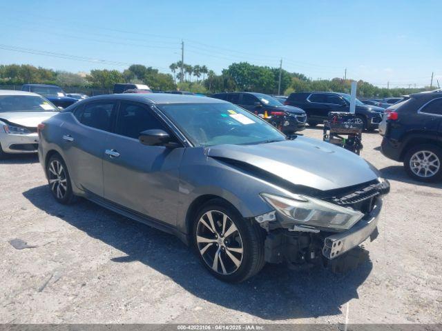  Salvage Nissan Maxima
