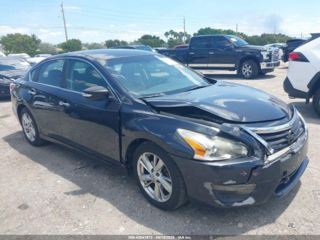  Salvage Nissan Altima