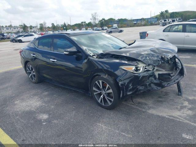  Salvage Nissan Maxima