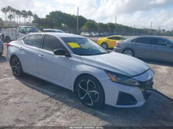  Salvage Nissan Altima
