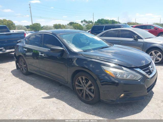  Salvage Nissan Altima