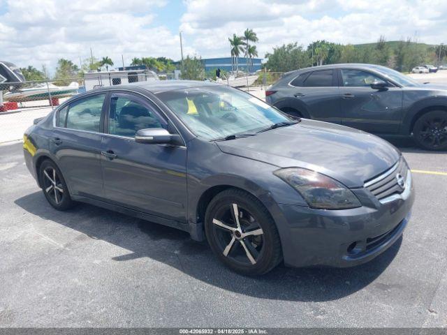  Salvage Nissan Altima