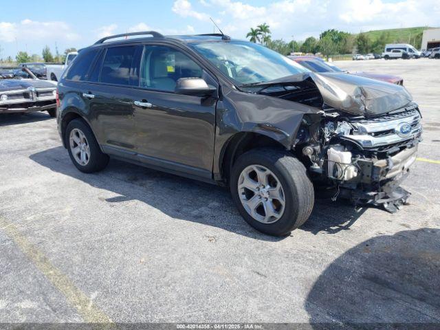  Salvage Ford Edge