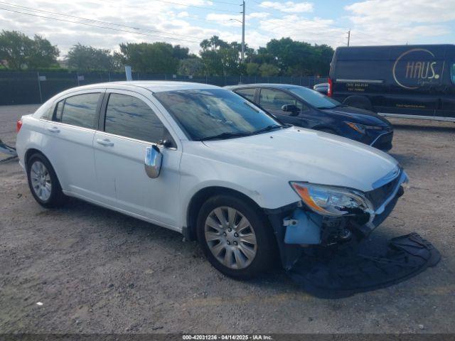  Salvage Chrysler 200