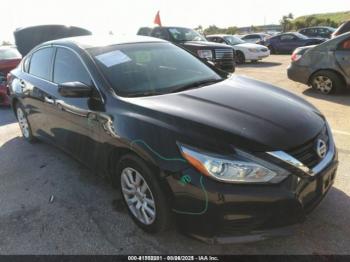 Salvage Nissan Altima