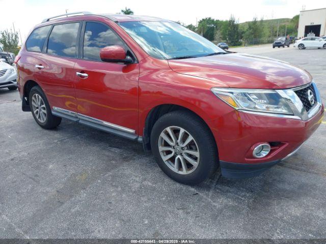  Salvage Nissan Pathfinder