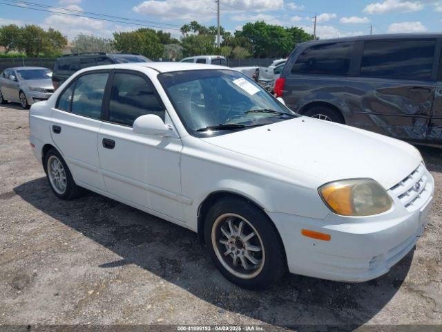  Salvage Hyundai ACCENT