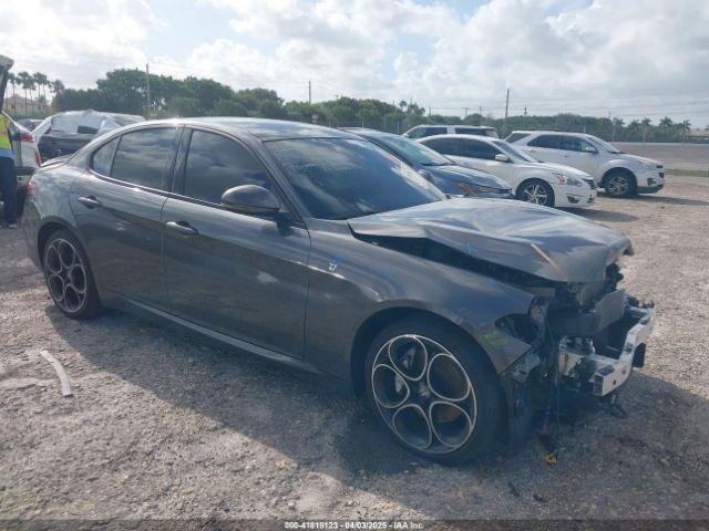  Salvage Alfa Romeo Giulia