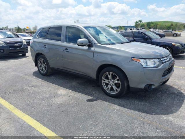  Salvage Mitsubishi Outlander