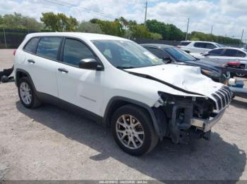  Salvage Jeep Cherokee