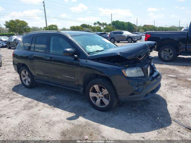  Salvage Jeep Compass