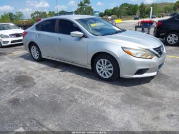  Salvage Nissan Altima